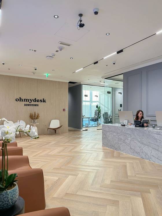 Oh My Desk Downtown — workspace