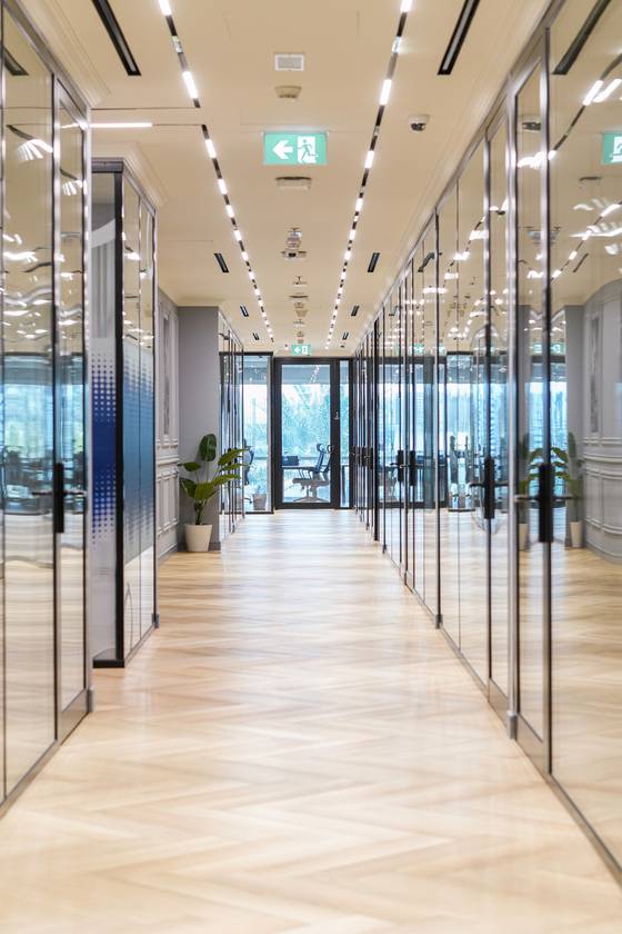 Oh My Desk Business Bay — workspace