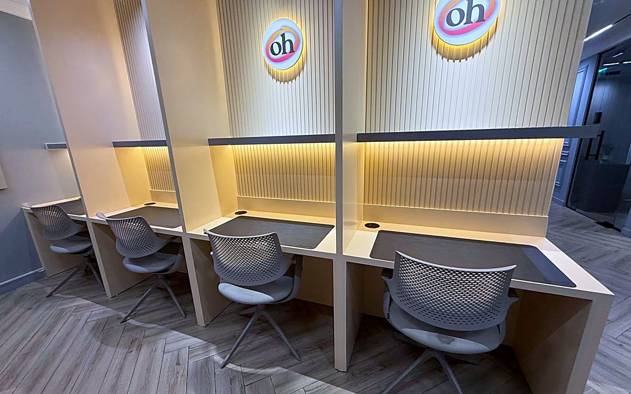 The lit alcoves: your own corner, without cutting yourself off