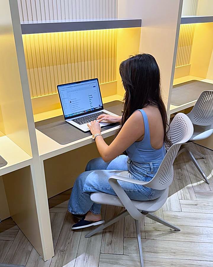 Sit down, plug in, get things done